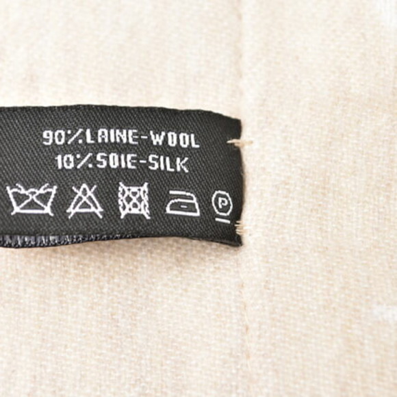 Chanel Blanket, CHANEL Reversible Blanket Mademoiselle CC Motif Wool Silk - Picture 10 of 14